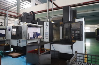 LMW-CNC-machine-Manish Auto-precision-manufacturing