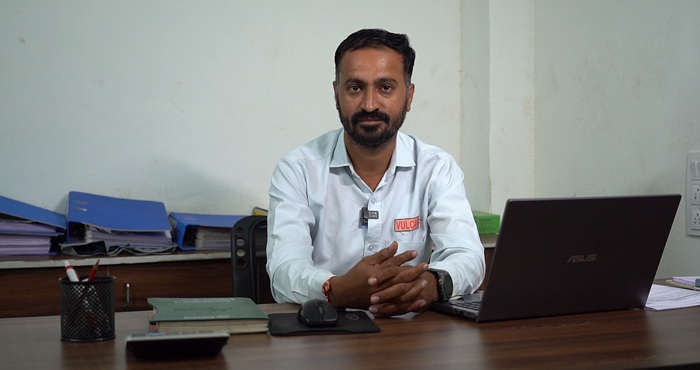 Vijay Hathalia, Plant Head